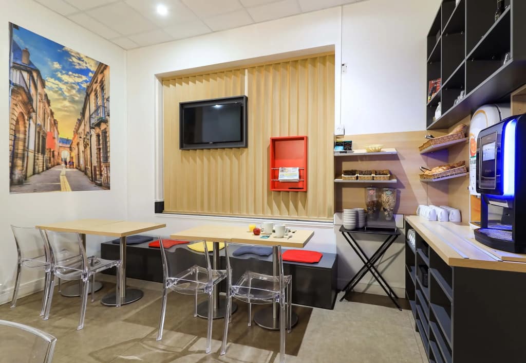 B&B HOTEL Dijon Centre - Photo 3