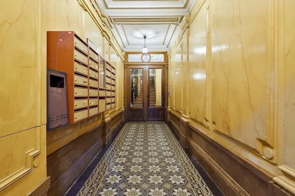 Superb 2 Bedrooms Apartment Center of Paris - Miniature 8