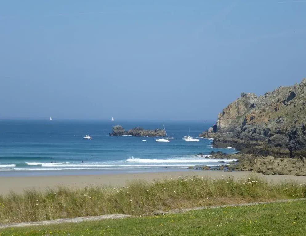 Apartment Stay Near Beach - Photo 2