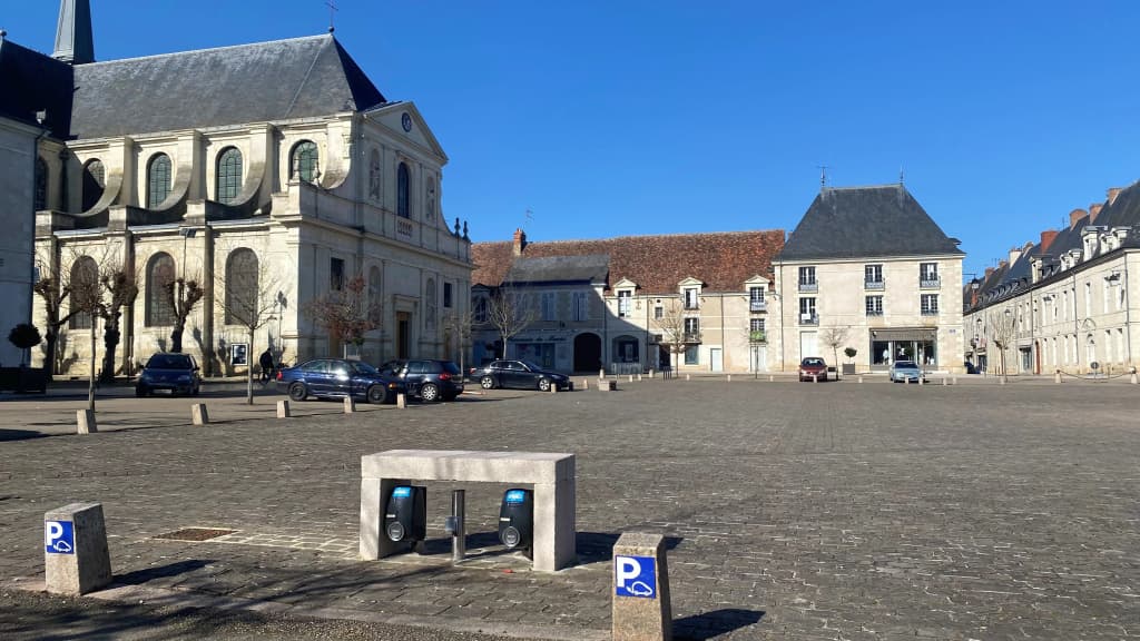 Le Puits Doré – Hôtel Restaurant Logis - Photo 1