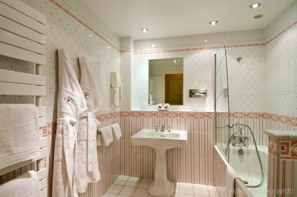 Le Manoir Hotel - Miniature 8
