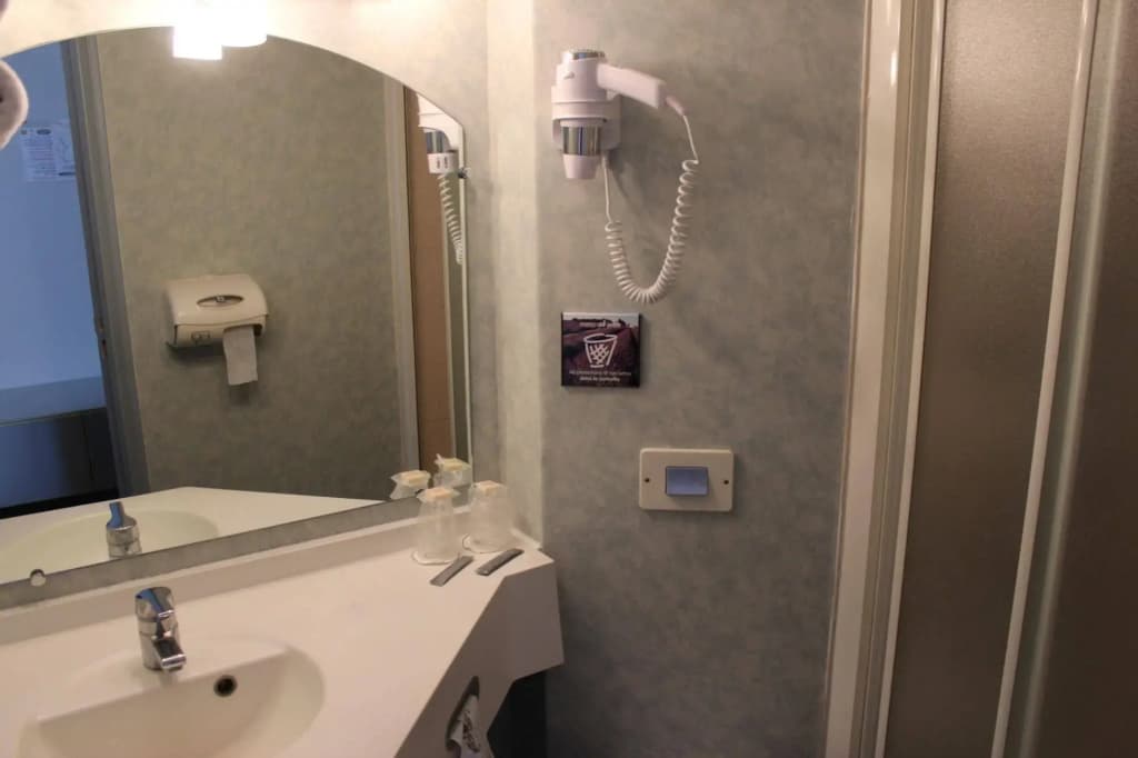 Crau Hotel - Miniature 8