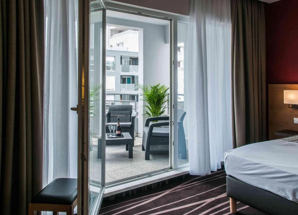 Brit Hotel Le Lodge - Photo 3