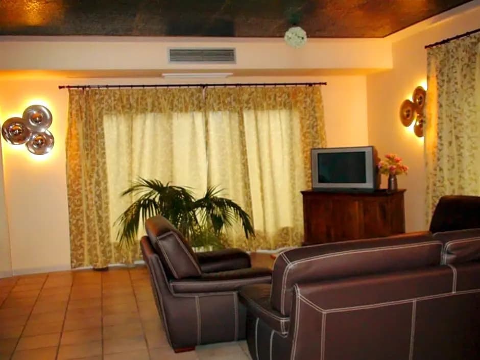 Motel des Bruyères - Photo 2