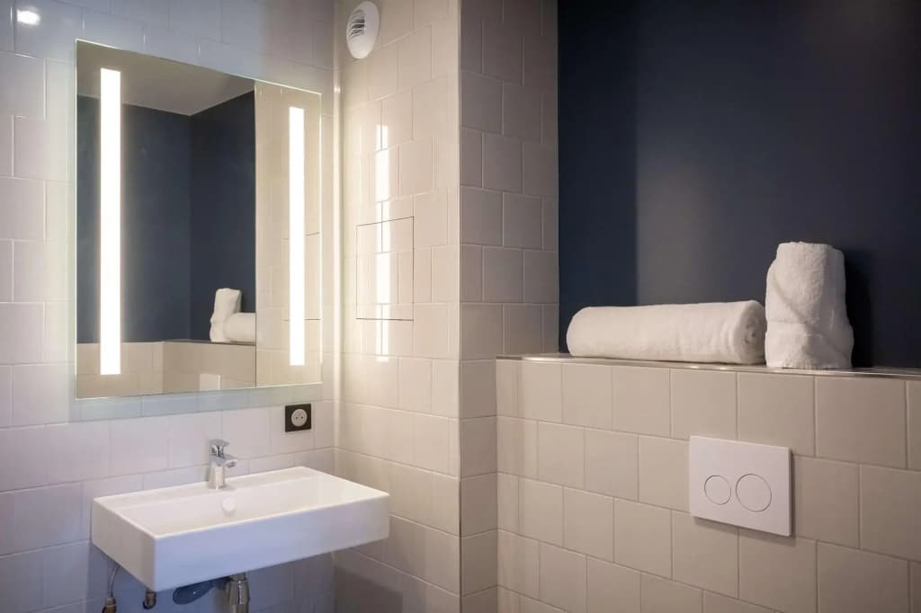 Best Western 11BAUER Paris Saint-Ouen - Photo 5