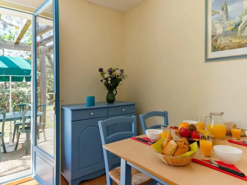 Provencal-style Maisonette With Communal Pool - Photo 3