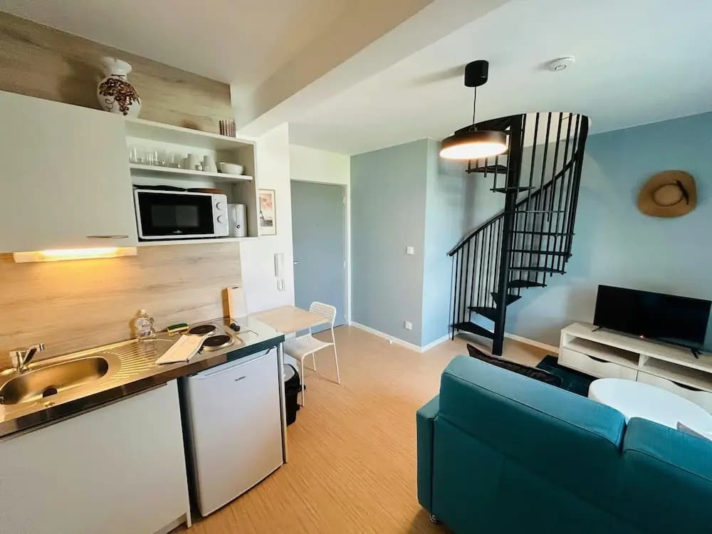 We Live In R - Duplex 502 - Photo 4