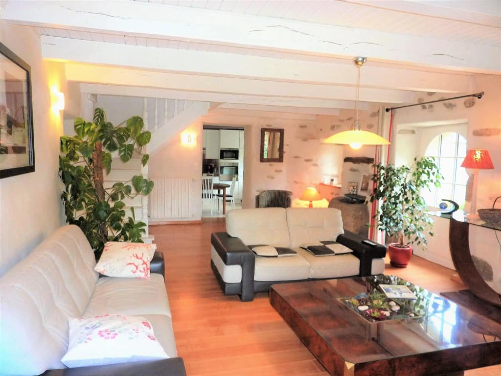 17th Century Breton Cottage With Modern Interior on the Edge of a Forest - Photo 2