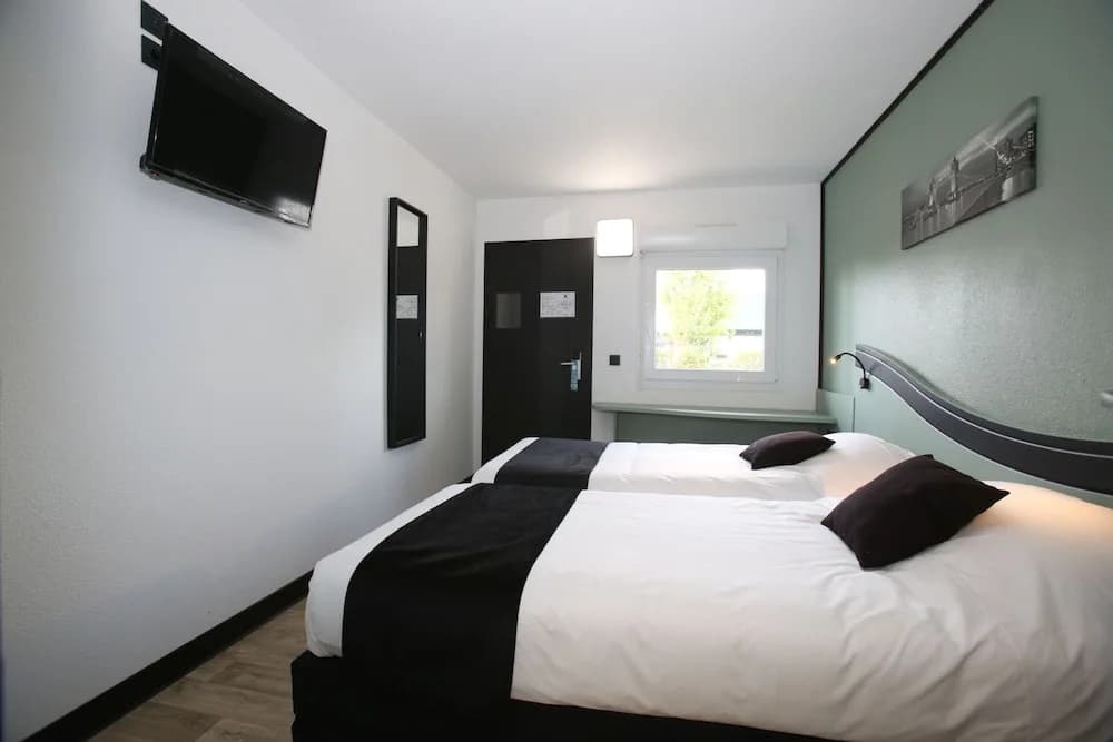 Enzo Hotels Chartres Mainvilliers by Kyriad Direct - Photo 3