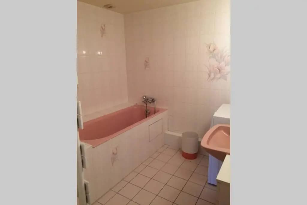 Appartement spacieux 78m2 plein centre, balcon, jusqu’à 6 personnes - Miniature 7