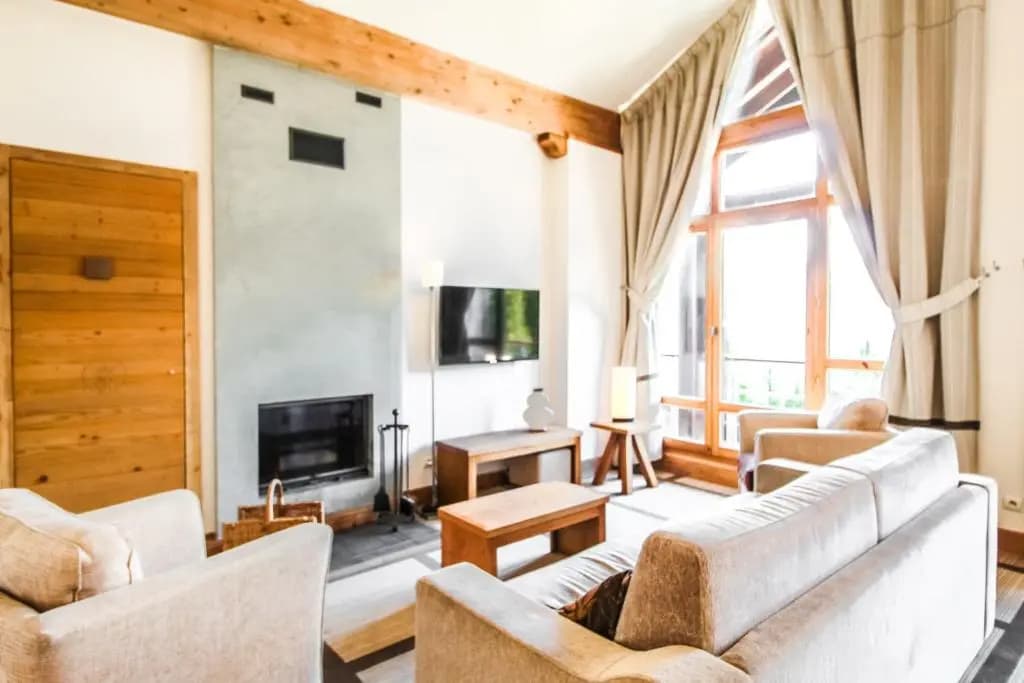 Private penthouse 2-bed Apartment, ski in and out in 5* Flaine Residence - Photo 4
