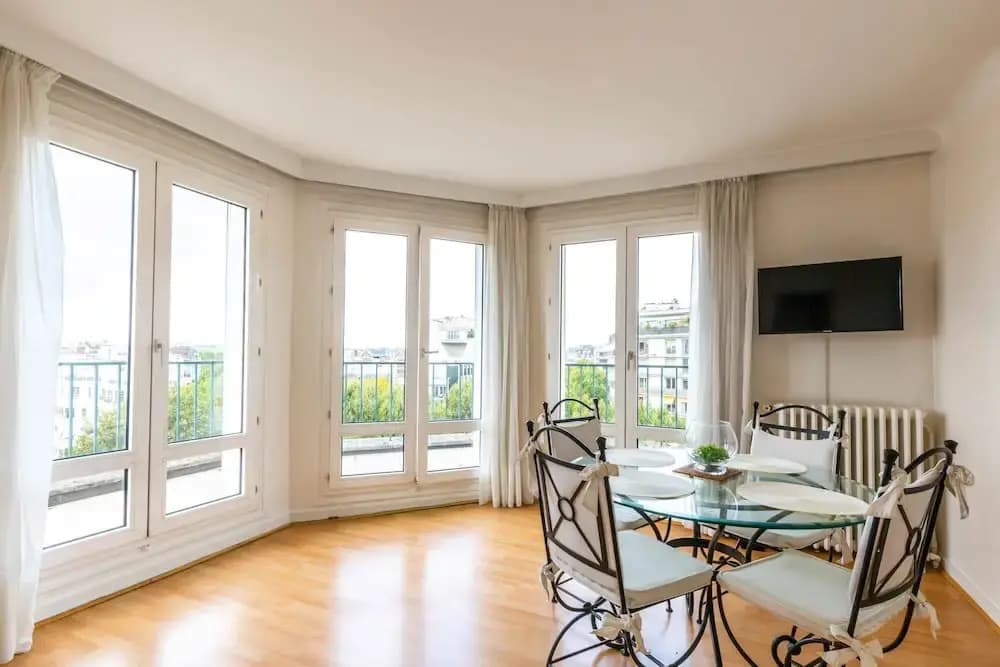 Amiral View Great 1 Bedroom Apartment in Paris - Miniature 6