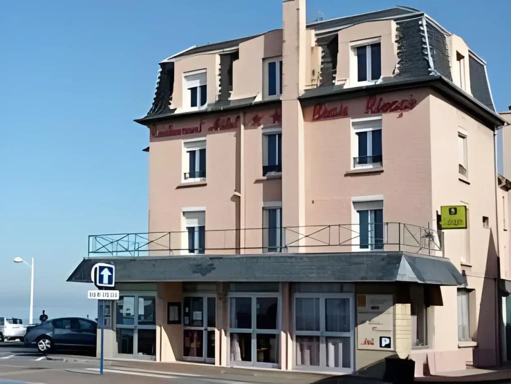 Le Beau Rivage - Photo 1