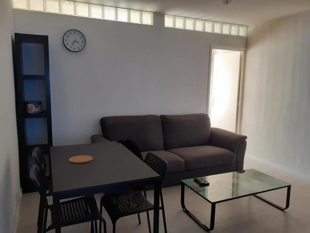 F4 au cœur de Toulon 3 nuits minimum Wifi et parking commun gratuit - Photo 5