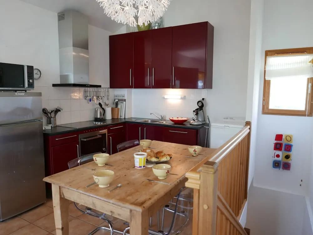 1/2 Cottage That Will be Perfect for Families With Children - Miniature 7