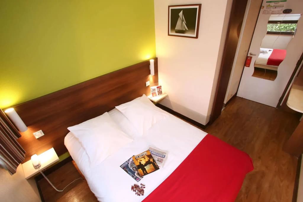 Brit Hotel Lyon Eurexpo - Photo 2