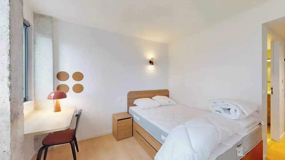 Room 1211 in a Premium Residence- Sport/laundry - Photo 1