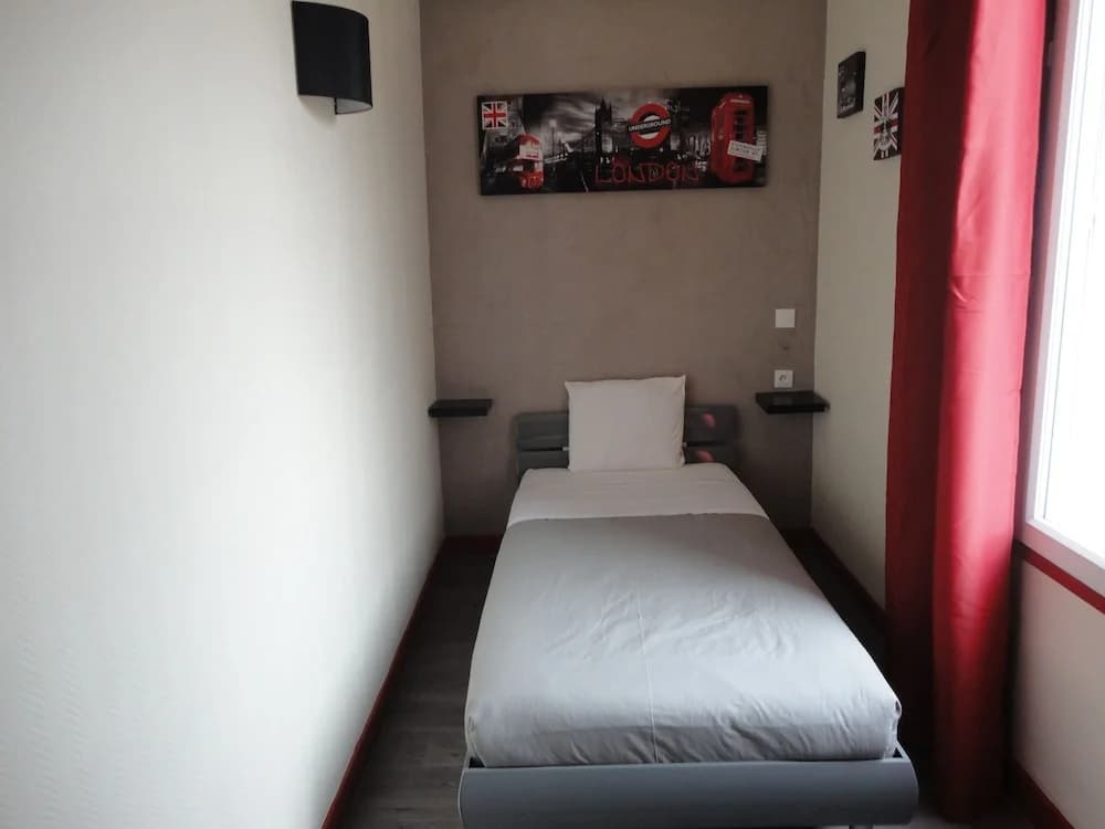 Hôtel des Deux Gares - Photo 3