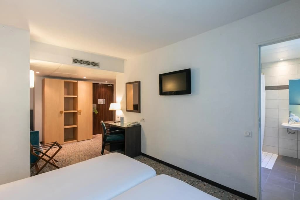 Hotel Miramont - Photo 5
