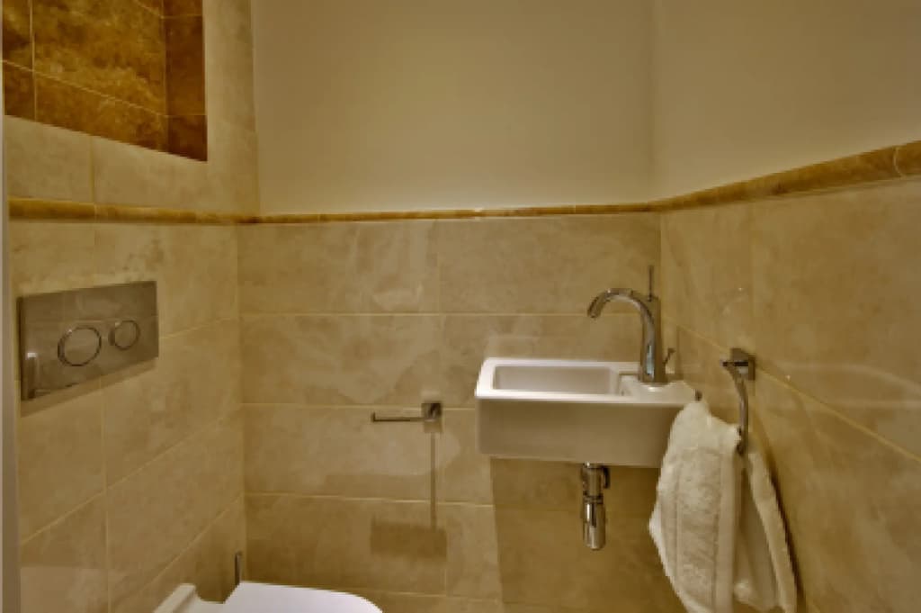 One Bed Apartment Just Minutes Walk From the Croisette and the Palais in a Secure Residence - 1693 - Miniature 8