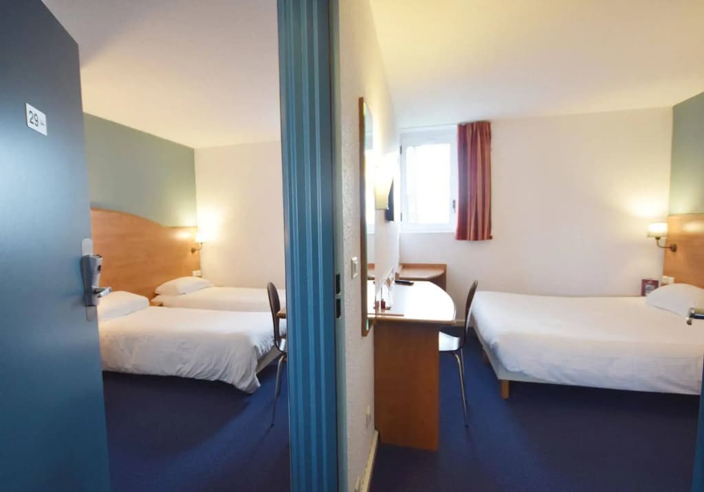 Brit Hotel Caen Herouville - Photo 4