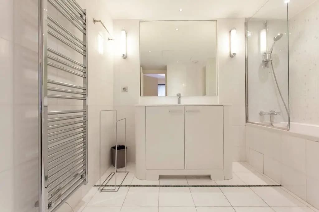Carlton Riviera Apartment - Miniature 7