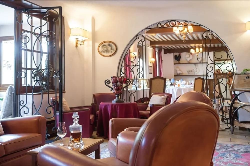 Hostellerie Bourguignonne - Photo 1