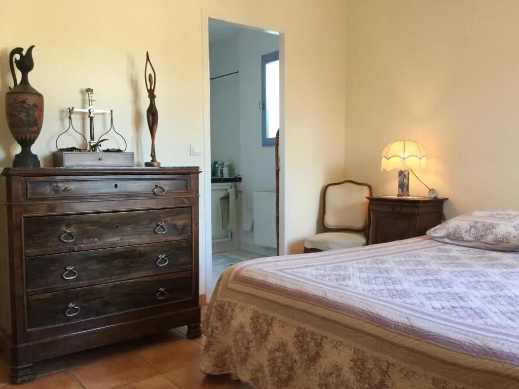 Jolie Maison de Vacances Avec Piscine Privée, Au Cœur du Village de Mouriès, Dans Le Parc Naturel Régional Des Alpilles, 4...
