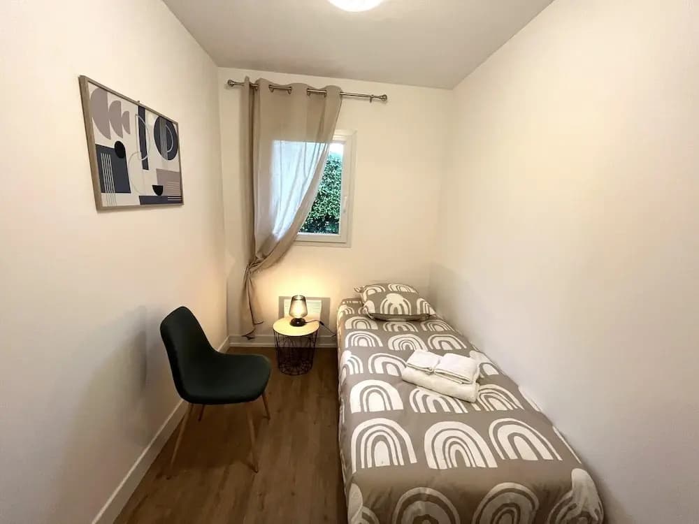 Apartment in Carantec Near Sandy Beaches - Photo 4