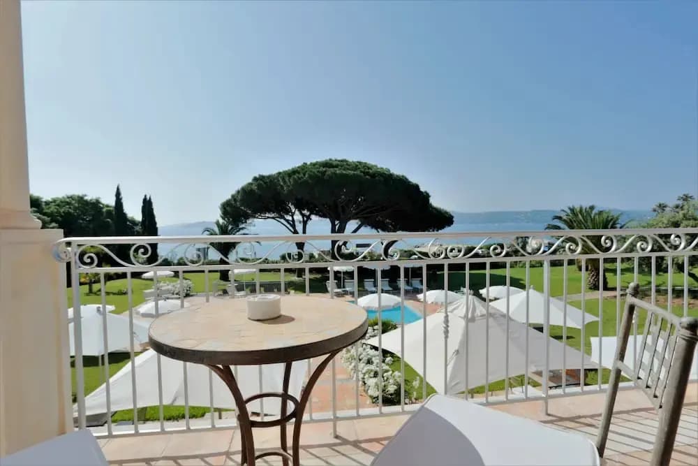 Hôtel Villa Les Rosiers - Miniature 6