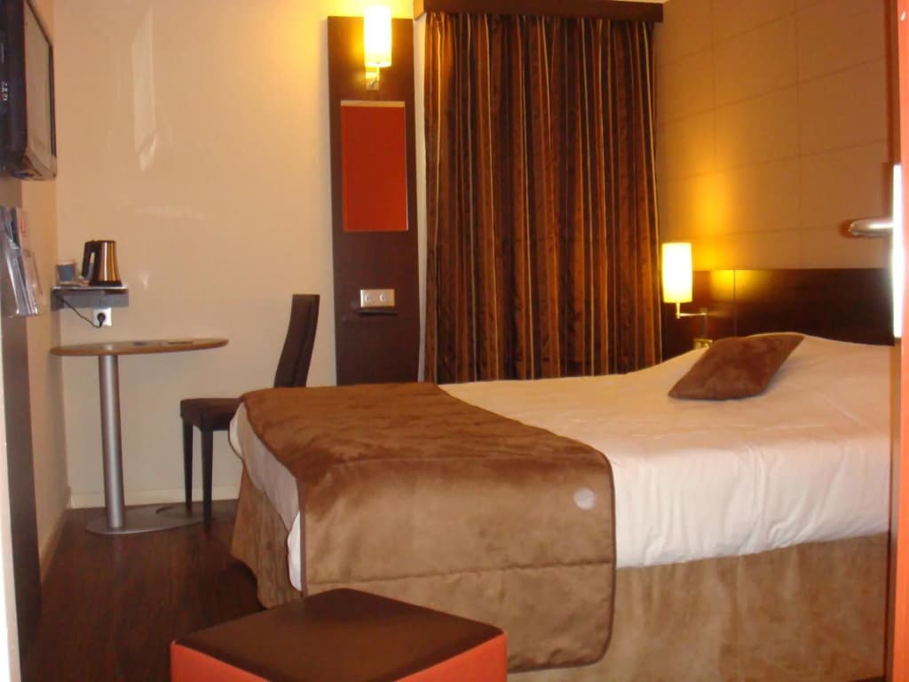Hôtel Inn Design & Restaurant Poitiers - Photo 3