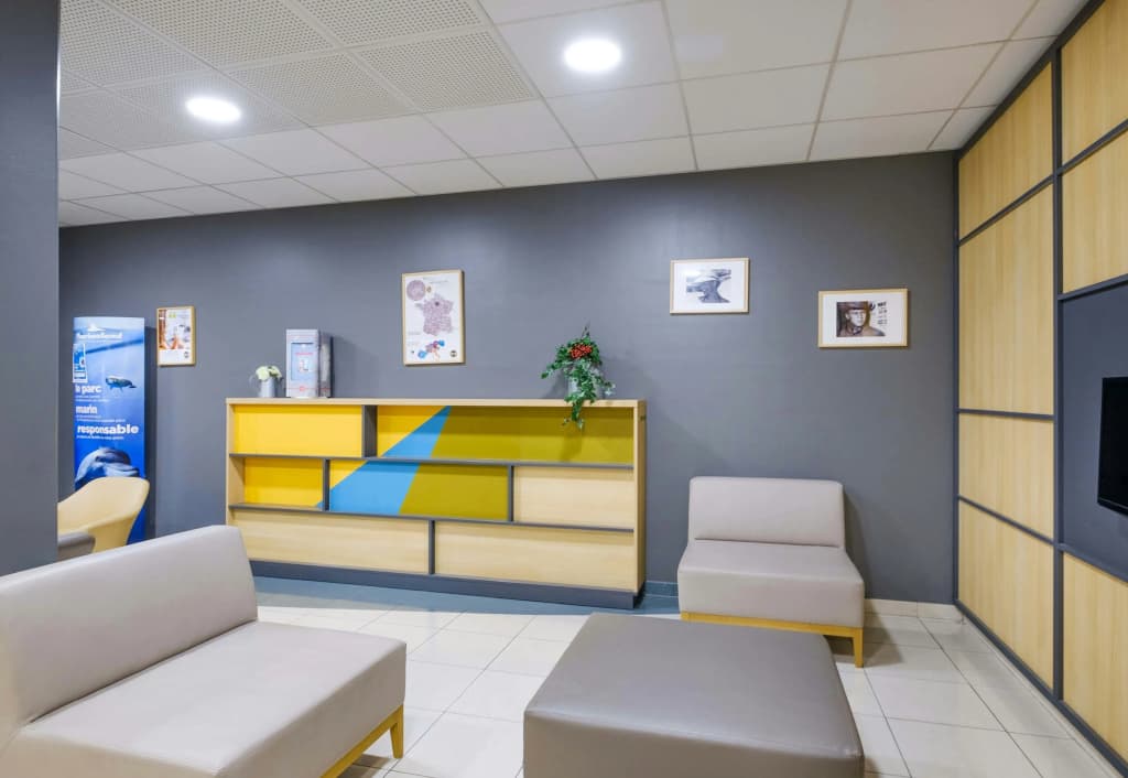 B&B HOTEL Villeneuve-Loubet Village - Photo 2