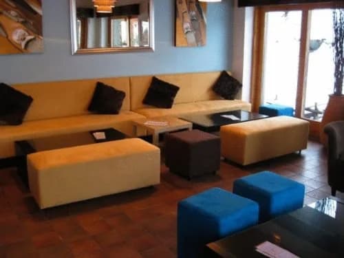 Le Lac Bleu Hotel - Photo 5