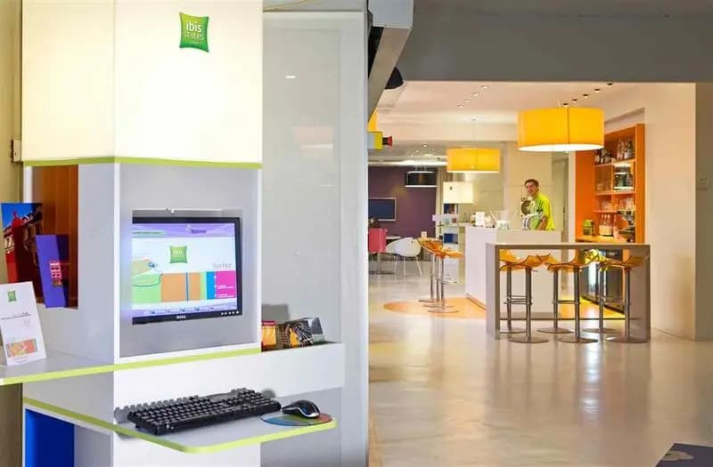 ibis Styles Lille Centre Gare Beffroi - Miniature 8