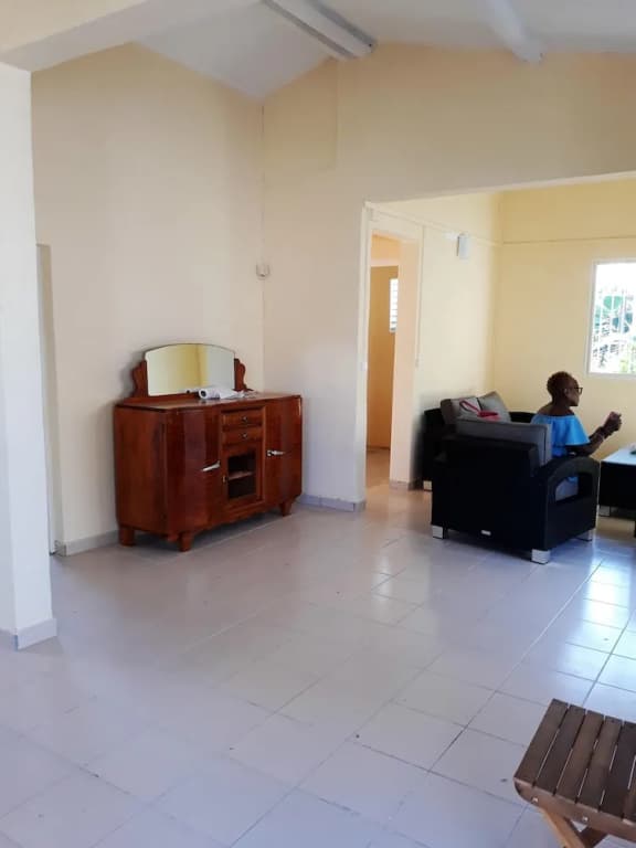 House With one Bedroom in Petit Bourg, With Wonderful Mountain View an - Photo 2