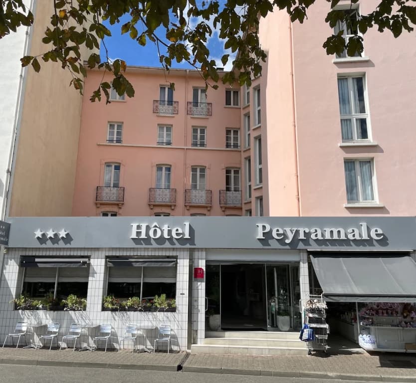 Hôtel Peyramale - Photo 1