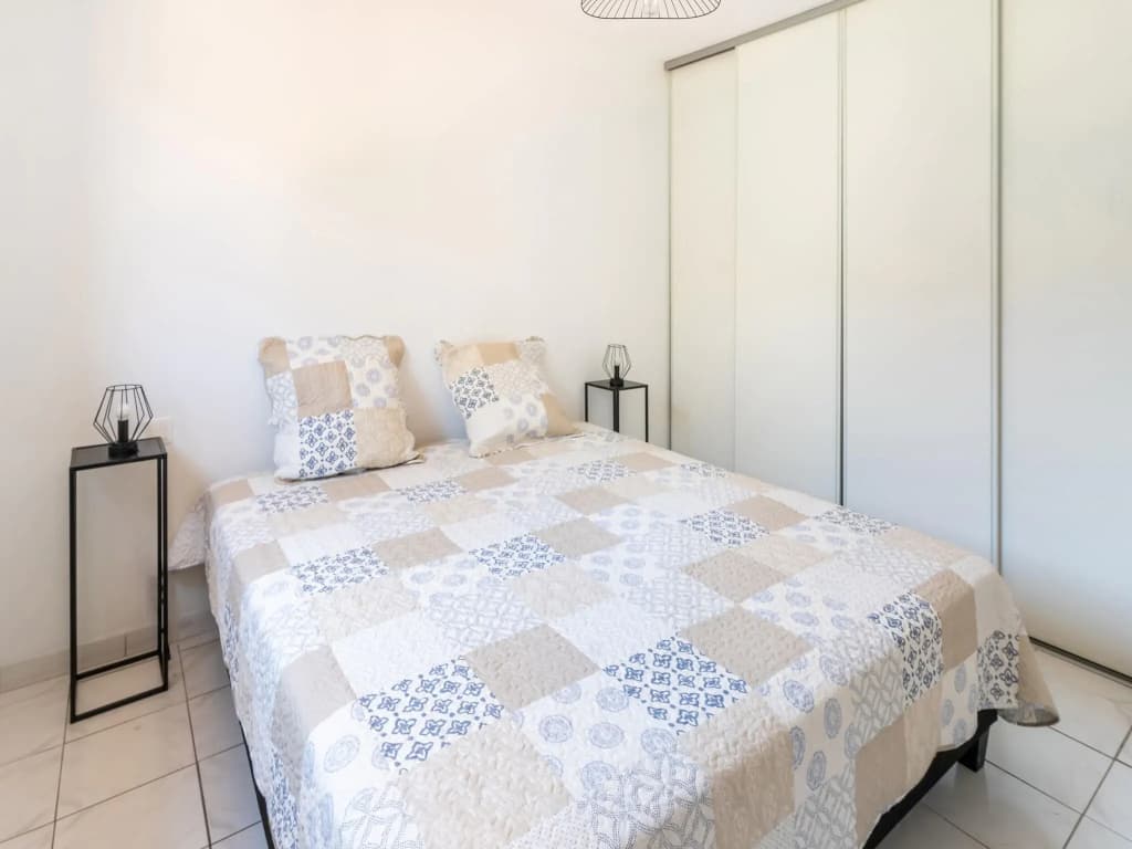 Minerve Holiday Home With Garden - Photo 4