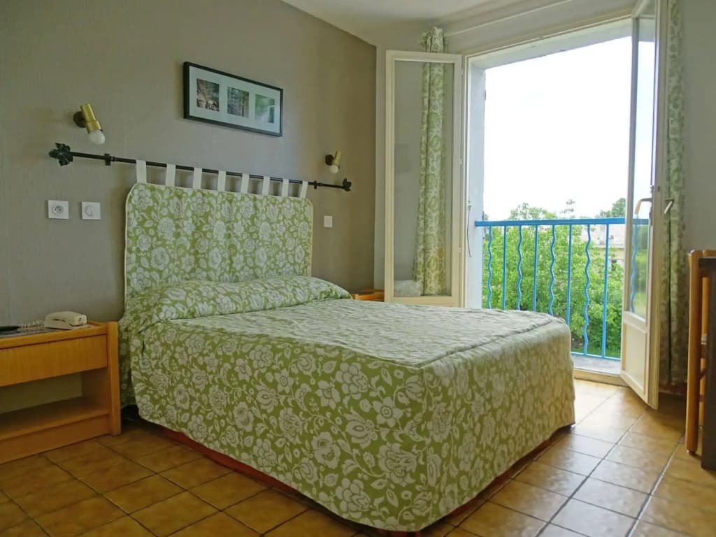 Hôtel Saint-michel - Photo 2