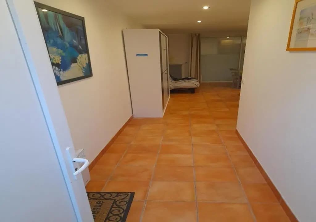 LOGEMENT T2 PMR piscine Privée 400m de la Plage - Photo 2