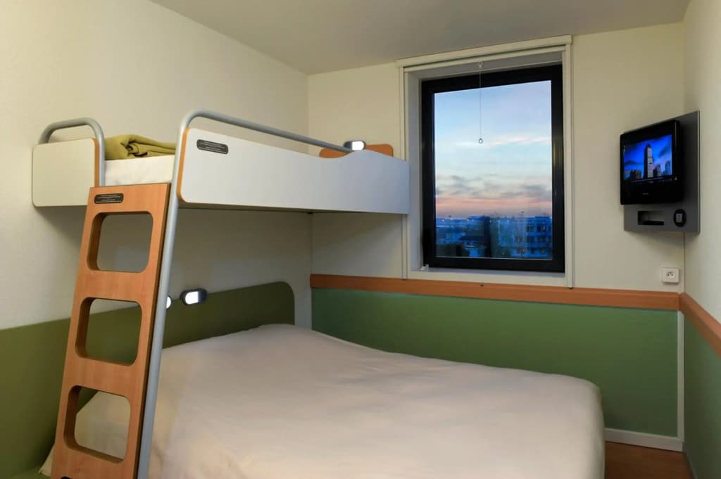 ibis budget Istres Trigance - Photo 5