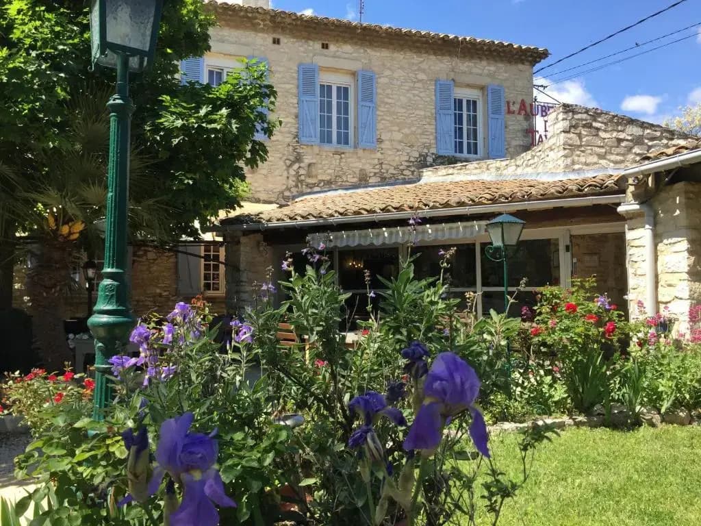 Auberge de Tavel - Photo 1