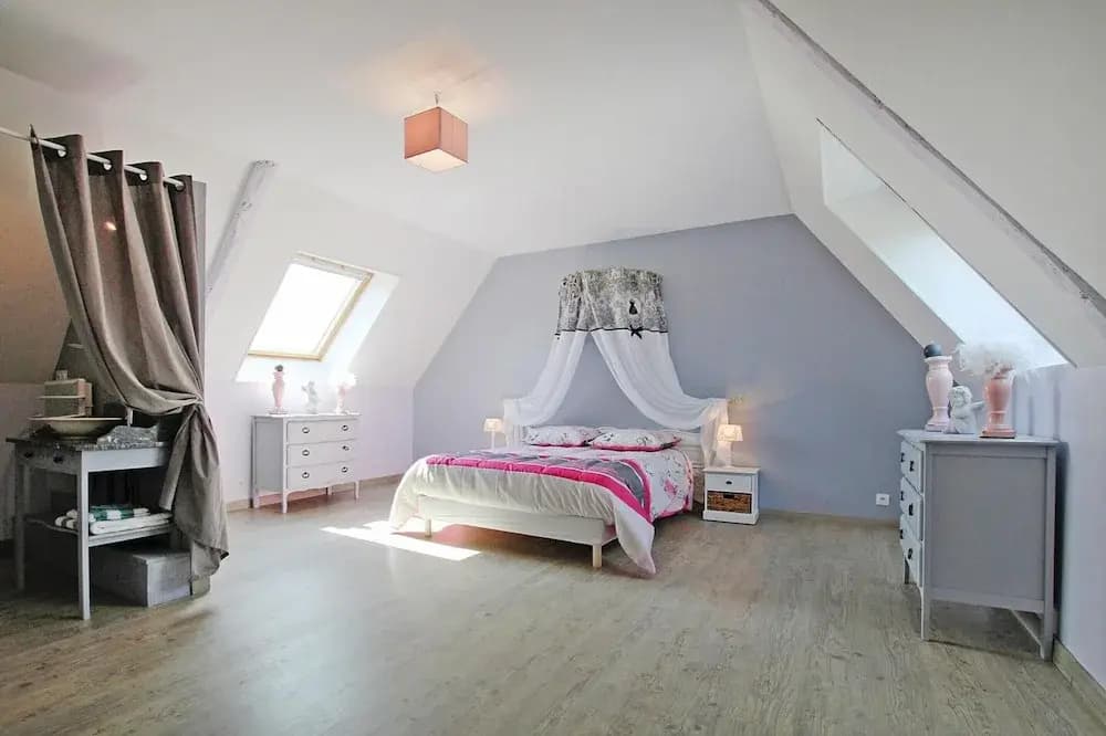 Holiday Home With Garden - Photo 4