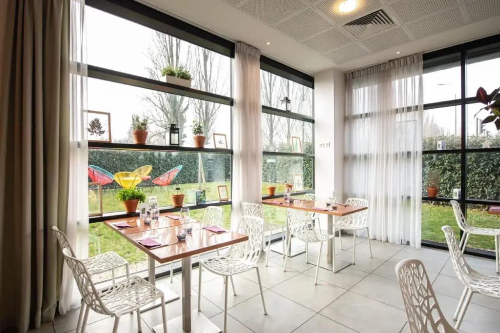 Best Western Plus Paris Velizy - Miniature 8