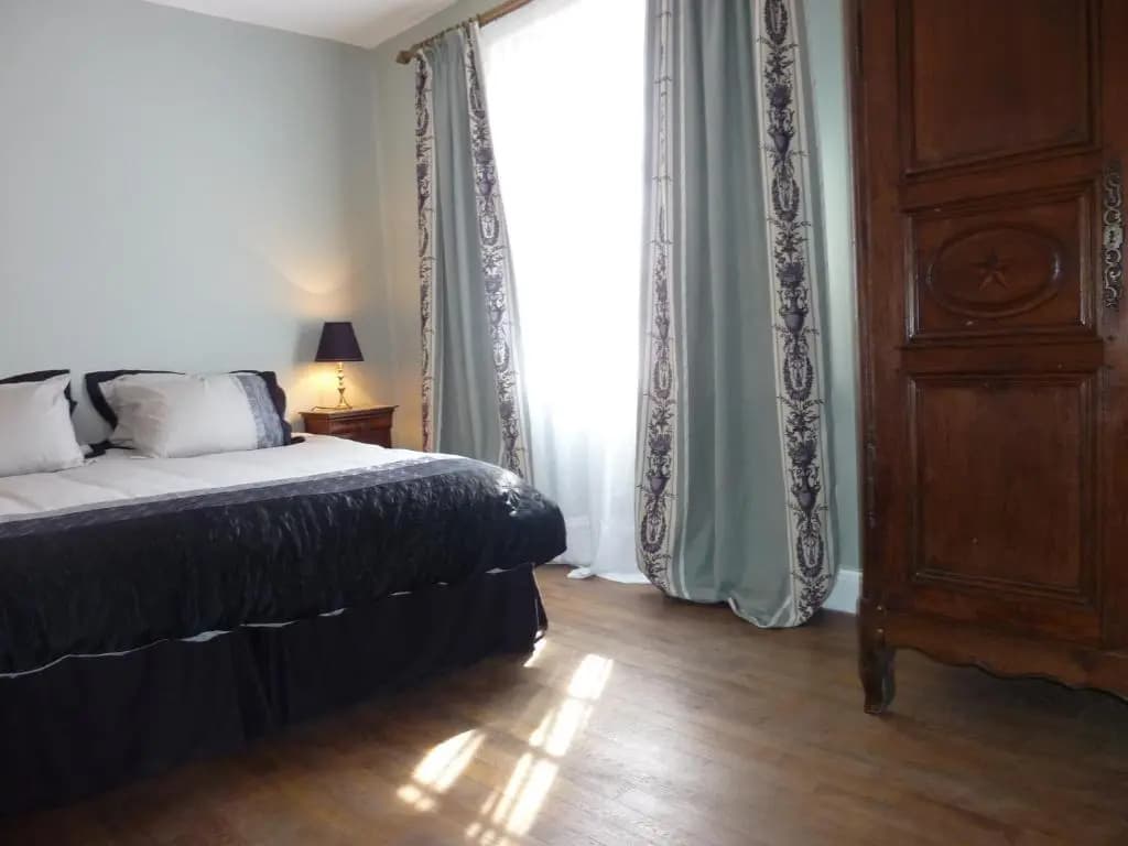 Le Logis Bed and Breakfast - Photo 2
