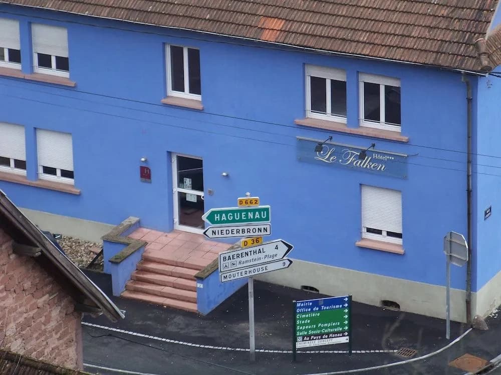Hotel le Falken - Photo 1