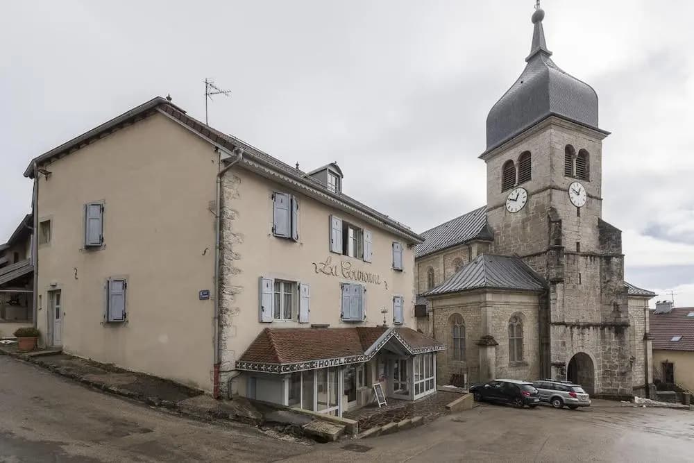 La Couronne - Photo 1