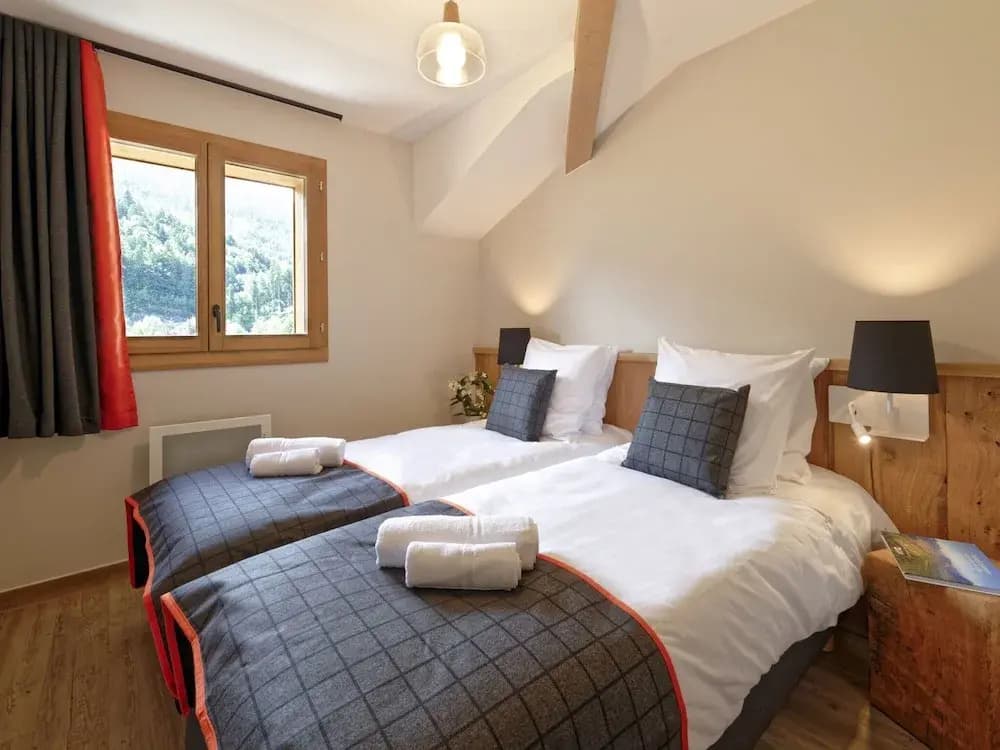 Chalet in Samoens Near Grand Massif Lift - Photo 3