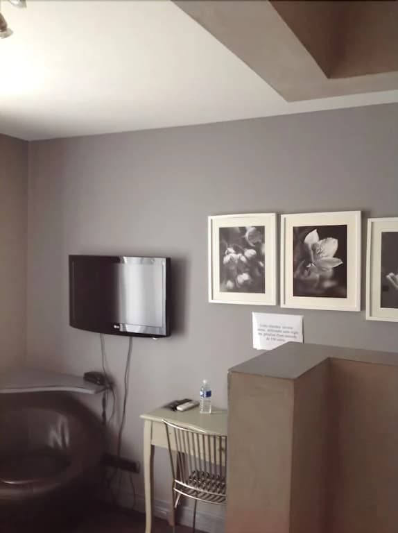 Hôtel Jour & Nuit - Photo 2
