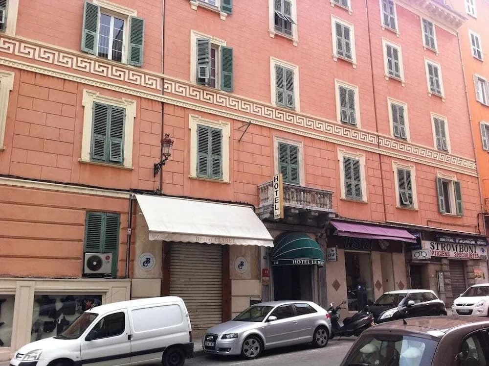 Hotel Le Forum - Photo 1
