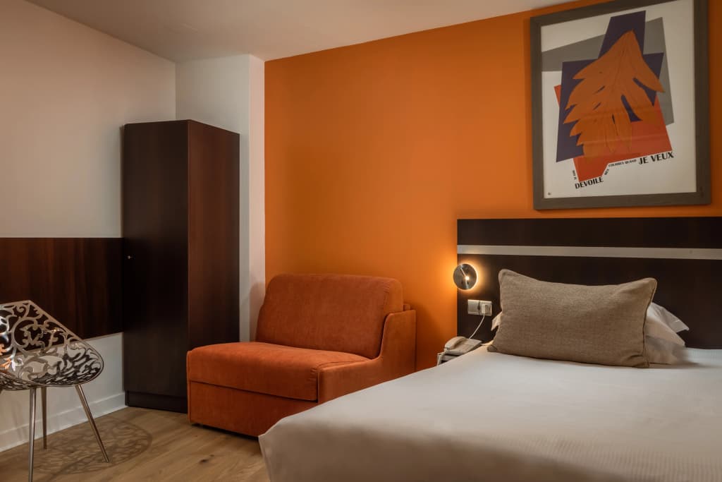 Hotel Arc de Triomphe - Photo 3